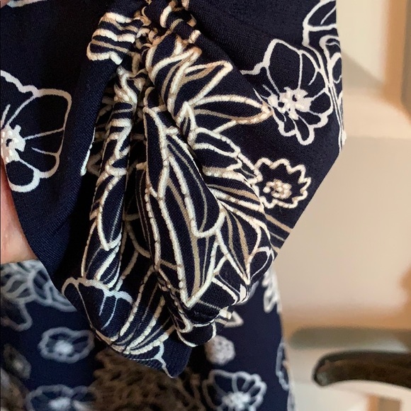 Top - Picture 3 of 4